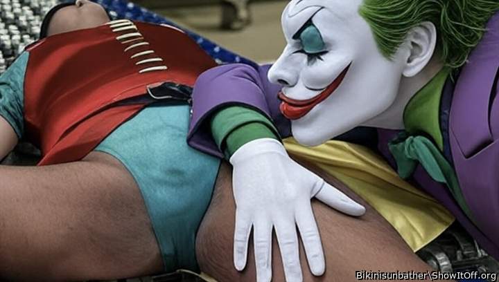 Robin exposed and it stinks!