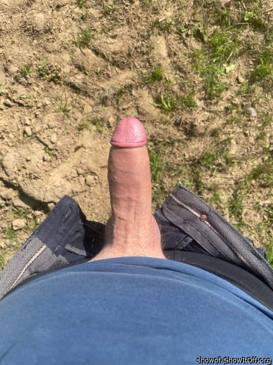 That is one fine fine tasty cock  