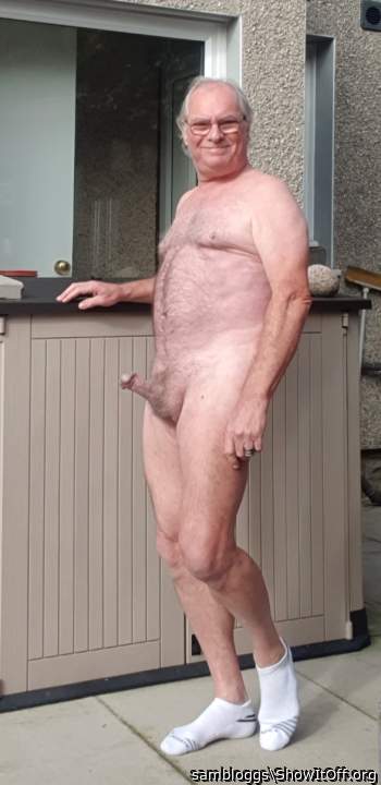 Photo of a dong from sambloggs