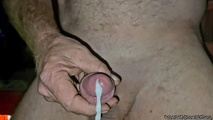 Very impressive Cum Load right there 