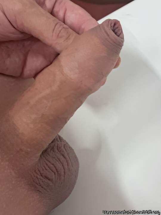 Very sexy uncut!