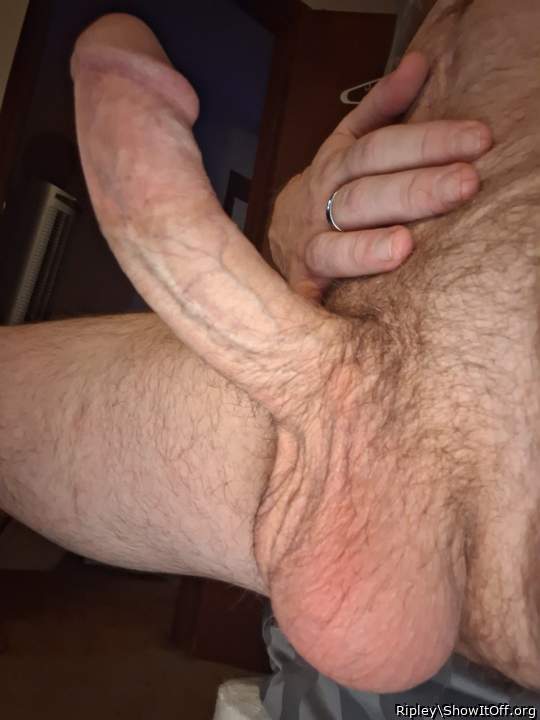 Nice G spot curve on your cock, I bet the girls love it.