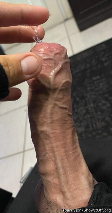 That's a beautiful cock........!!! 