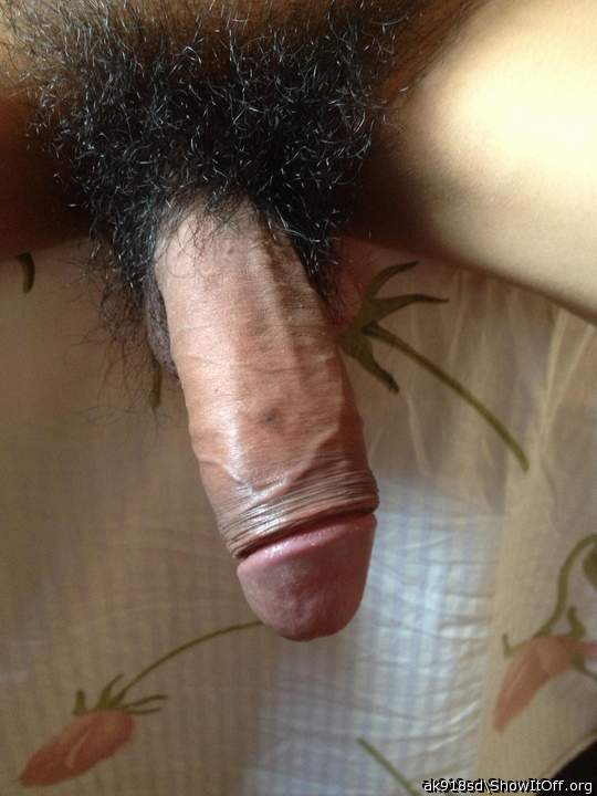 Nice hairy dick!