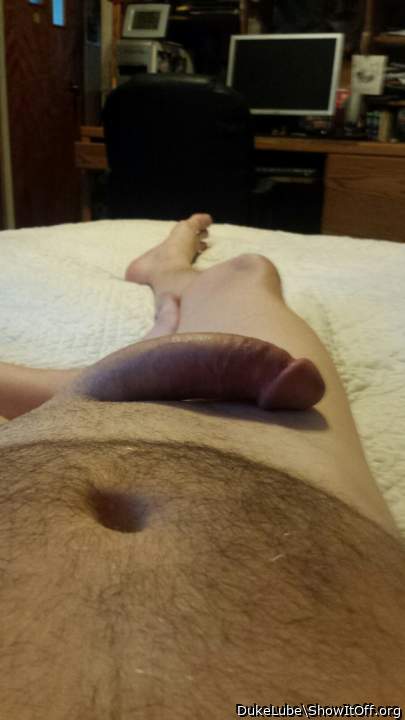 Nice sexy body I great looking cock would love the f******it