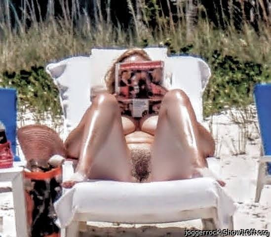 Unaware wife in the Bahamas