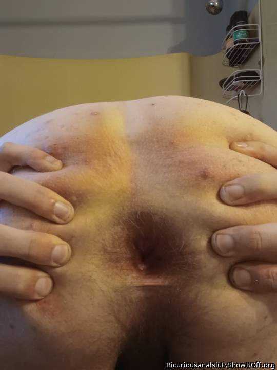 Expert cheeks spreading, hot horny exposed asshole    