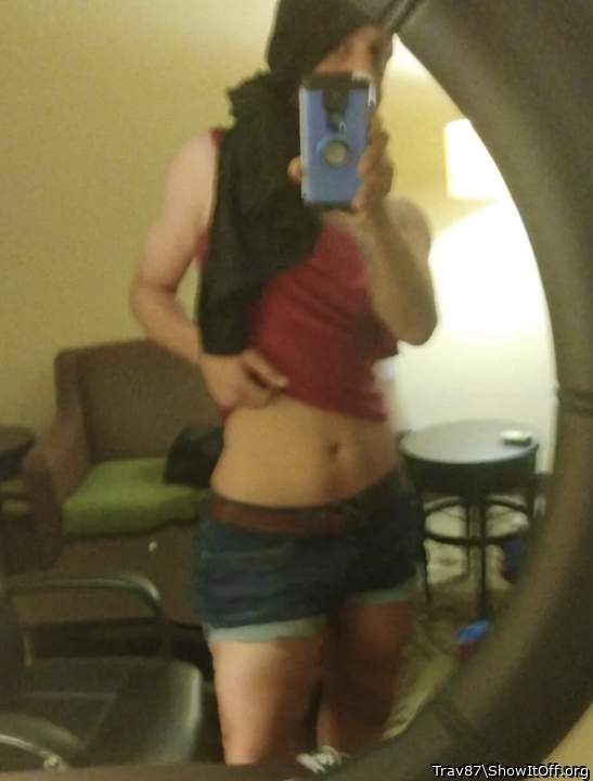 Adult image from Trav87