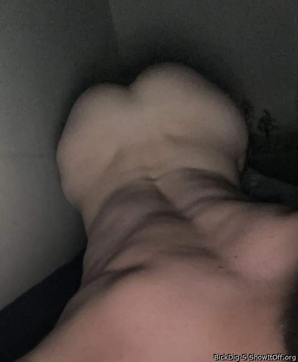 Delicious looking body and ass