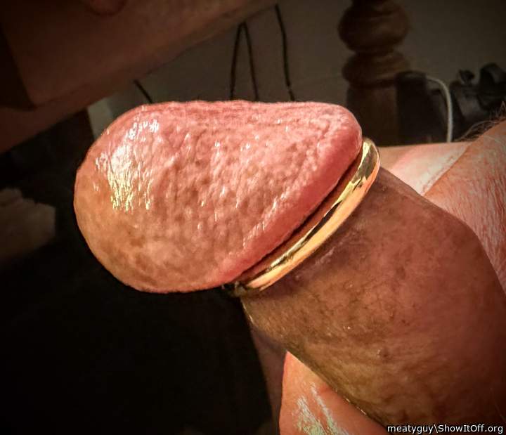 Really highlight your awesome huge head on your hot cock&#12