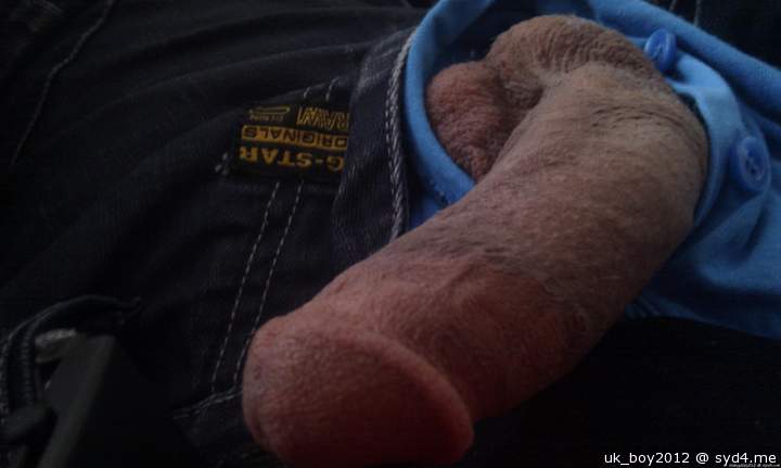 Photo of a middle leg from uk_boy2012