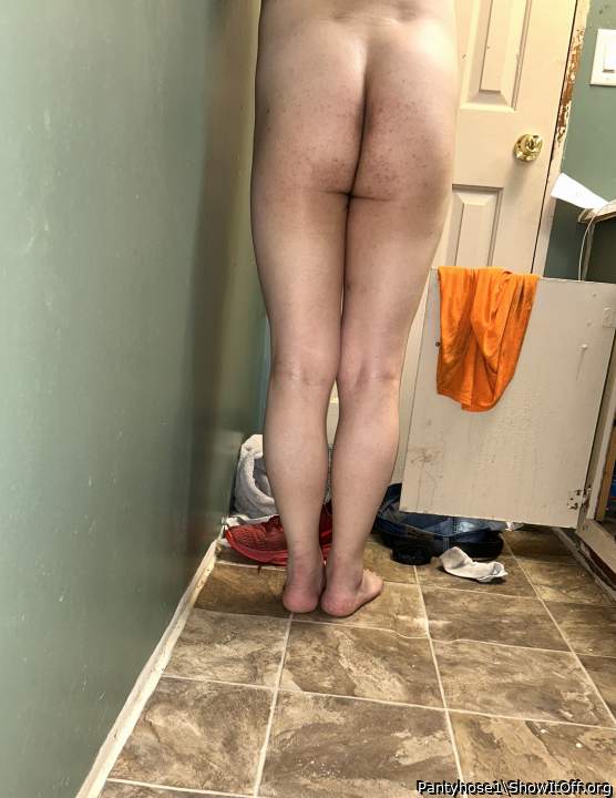 Photo of Man's Ass from Pantyhose1