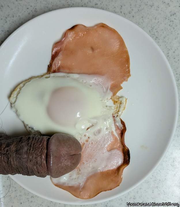 Photo of a penis from 10cmKatana