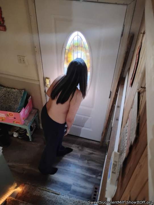 Photo of a third leg from SweetSucculentMilf