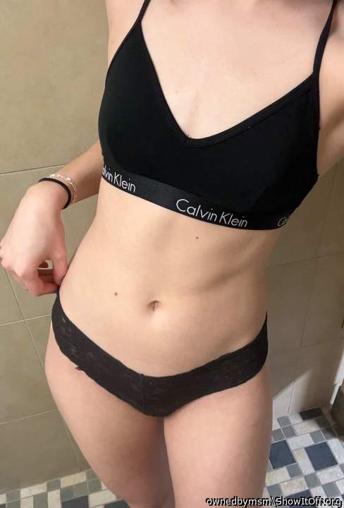 you look good in black 