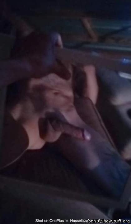 Photo of a bald-headed mouse from NeonN8