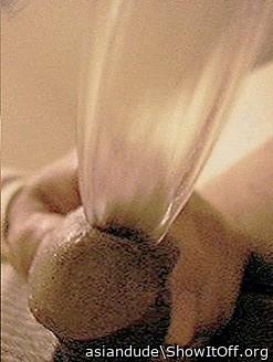 Asian Piss Stream Closeup