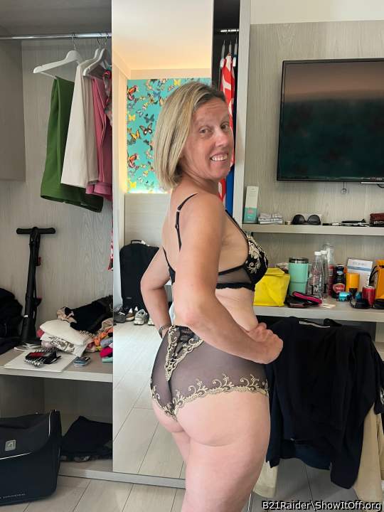 She has a great ass!