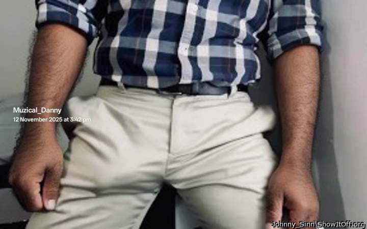 Photo of a phallus from Johnny_Sinn