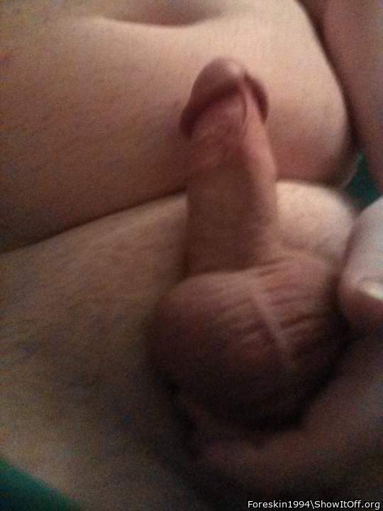 Big balls. Any uncut guys want to chat?