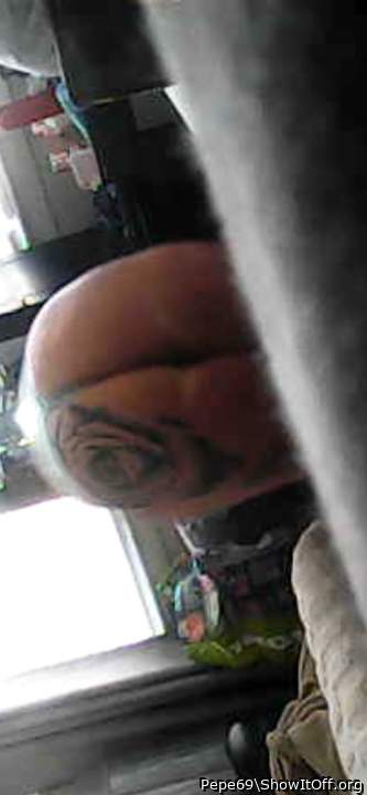 Photo of a bald-headed mouse from Pepe69