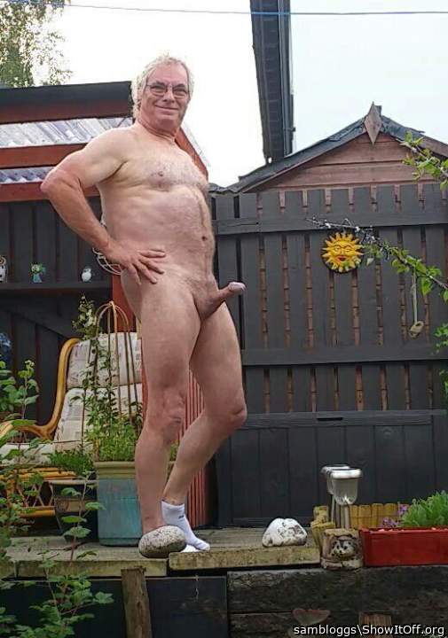 I love that you show off outdoors.