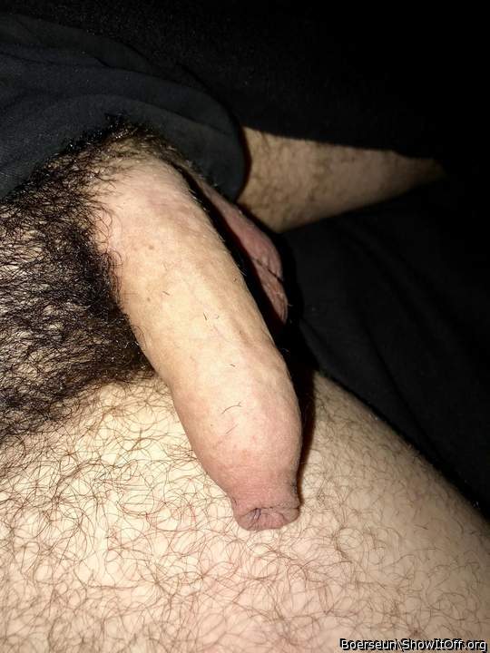 Thats a beautiful soft cock right there!