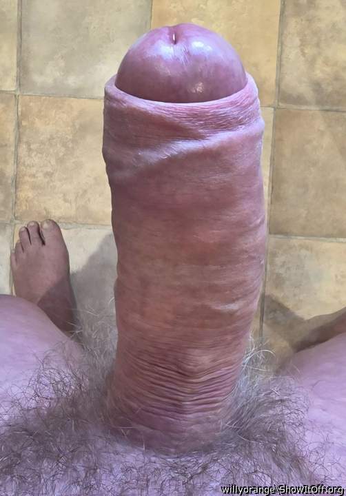 Having a sexy chat with a hot member 😉