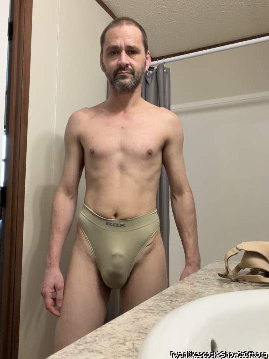 Photo of a bat from Ryanlikescock