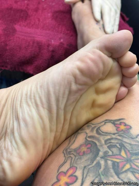 Photo of a third leg from GingerPubes