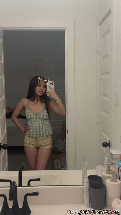 Photo of a bald-headed mouse from Sugar-baby