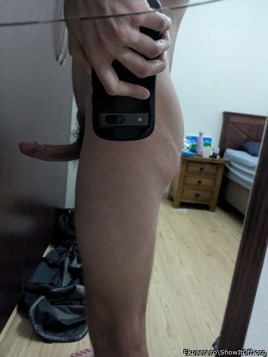 Want a cutie sucking on it ;)