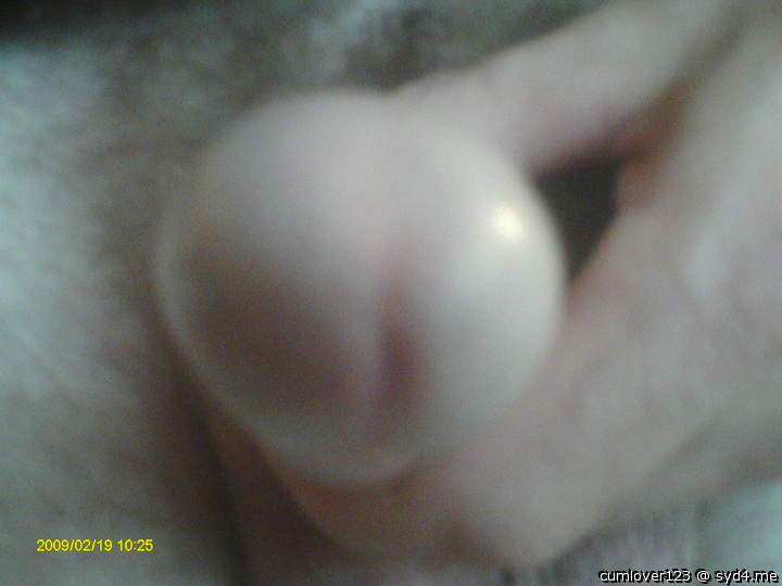 Photo of a short leg from cumlover123