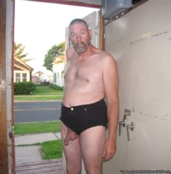 Just a few more steps and you will be outdoors.
Go on, do i