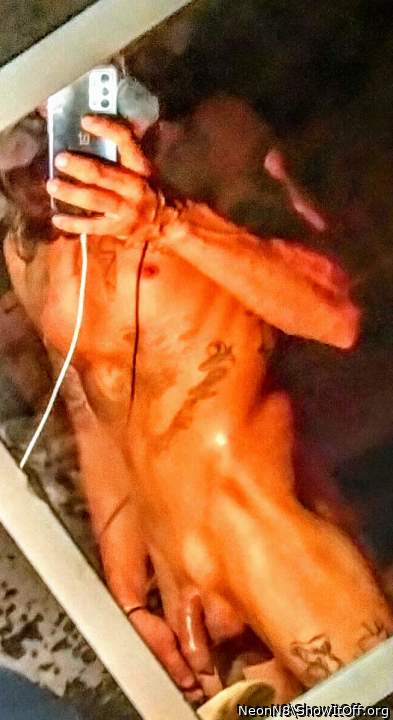 Photo of a third leg from NeonN8