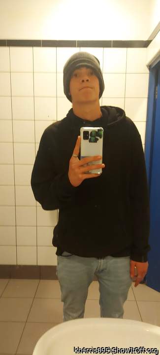 Photo of a pecker from kh4rris895