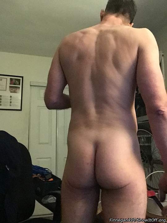 HOT ass, just voted for you in the photo contest. Good luck!