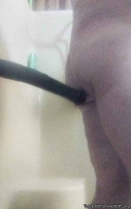 Looking.\\nFor someone to share and or partake , i\'m very open and I love 