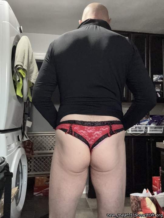 I love a good pair of thong panties riding in my ass!!