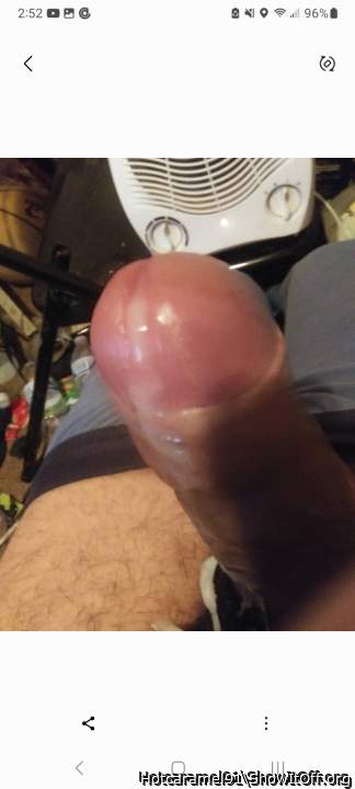 Photo of a third leg from Hotcaramel91