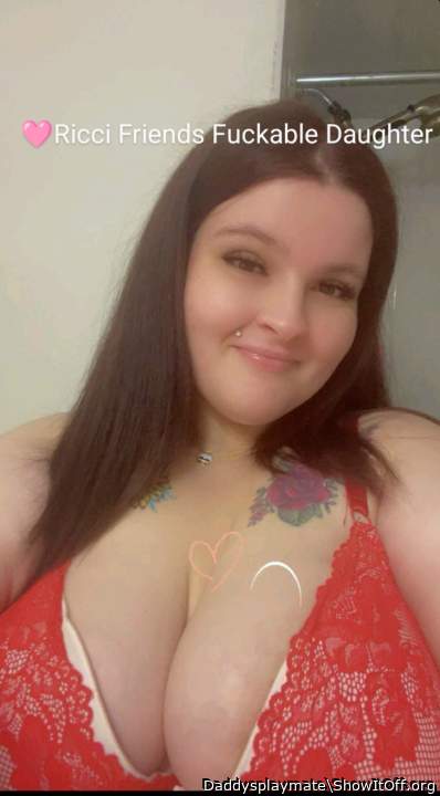 i love her big boobs, wanna cover in $$$ and cum