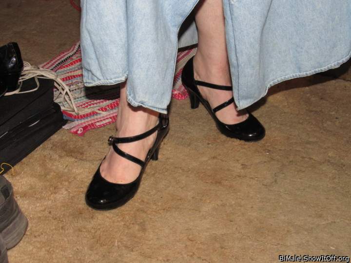 Photo of a short leg from BiMale