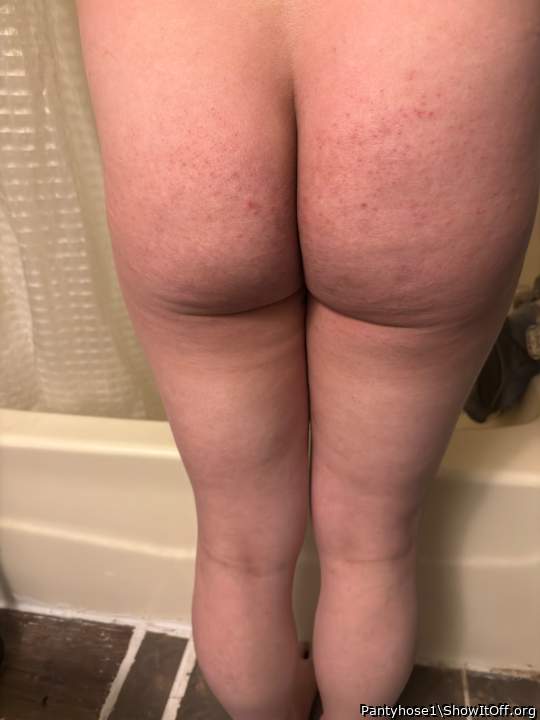 Photo of Man's Ass from Pantyhose1