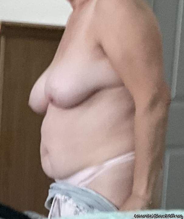 Looking good!!  Love your beauty sexy tits!!   